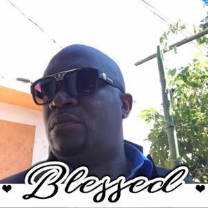 Meet your Posher, Gregory